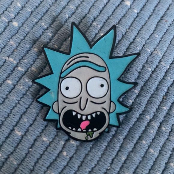 Vibrant Rick and Morty T-shirt + FREE PIN - Picture 2 of 4